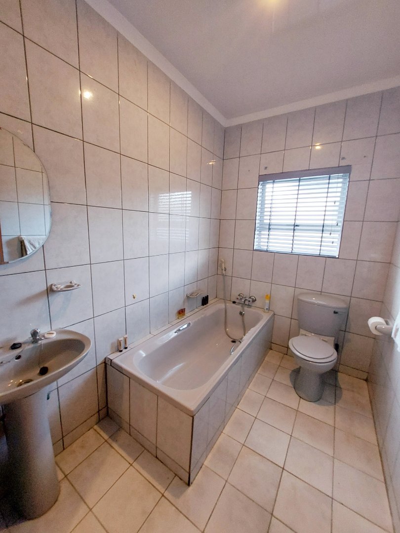 3 Bedroom Property for Sale in Flamwood North West